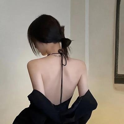荒岛欲艳